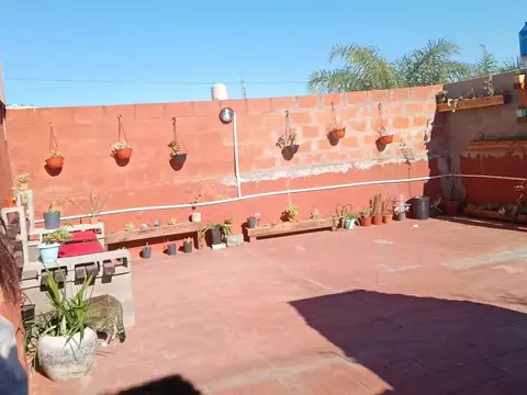 Casa en venta en avellaneda