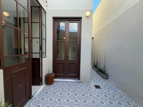 Depto Tipo Casa en Venta 50 años