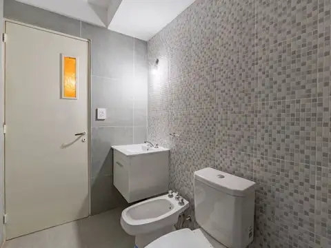 DEPARTAMENTO PB 2 DORM 137M2 TOTAL. R DE LA SEXTA