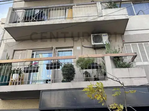 Semipiso 3 Ambientes con Balcón y Vista Abierta | Luz y Ubicación Premium en Av. Gaona