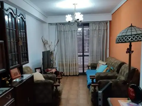 Piso en Quilmes Oeste centro.