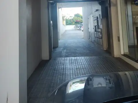 Venta de cochera semicubierta en La Plata