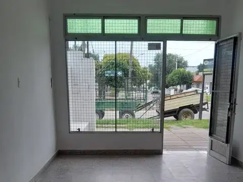 Local en Alquiler en Santo Tome, $ 320.000