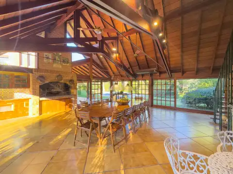Casa en Venta de 5 dormitorios