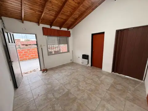 Departamento en Alquiler en Campana, $ 550.000