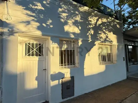 Casa en 77 e/ 1 y 115