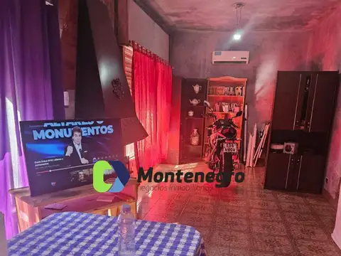 Casa 4 ambientes con 2 baños