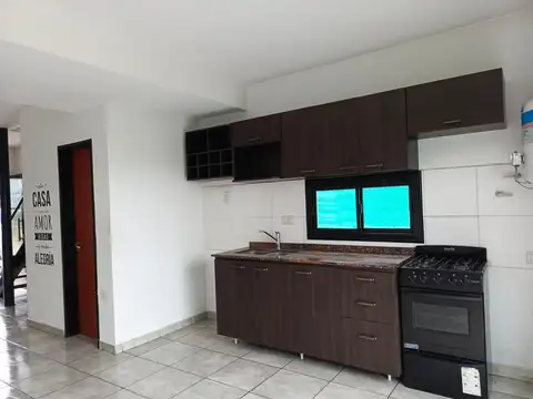 Casa 3 ambientes con 2 baños