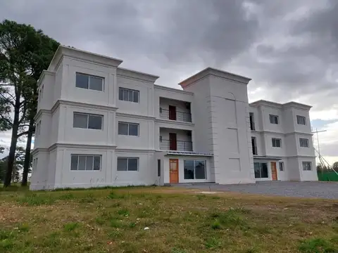 Venta Departamento 2 Ambientes Barrio Pinares