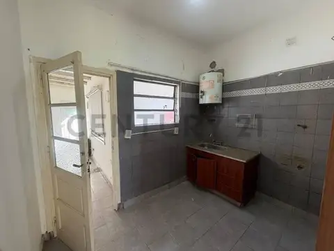 CASA 3 AMBIENTES BARRIO DON BOSCO A RECICLAR
