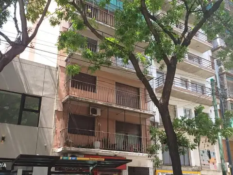 DEPARTAMENTO DE 2 AMB. LATERAL