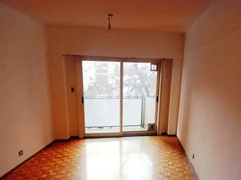 Av Rivadavia 3900, Piso 4