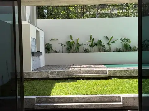 Casa en Venta al Este