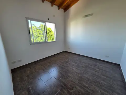 Depto Tipo Casa 2 ambientes con 1 baño