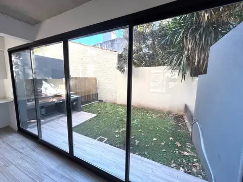 Triplex tipo  casa, en Tigre en venta