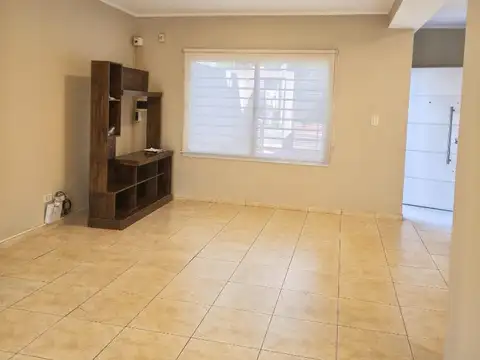 Depto Tipo Casa en Alquiler en Posadas, $ 950.000