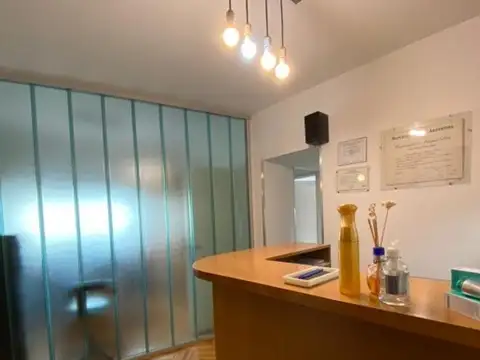 Rivadavia 14340 , Piso 9