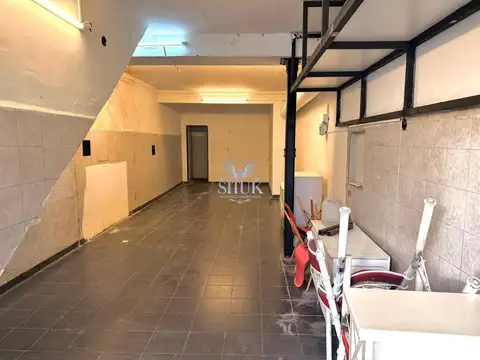 VENTA LOCAL COMERCIAL SIN EXPENSAS FRENTE A PARQUE ESPAÑA - POSIBLE COMPRA LOCAL LINDERO