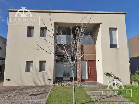 Casa en Venta al Noroeste