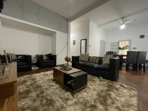 Depto Tipo Casa en Venta de 4 dormitorios