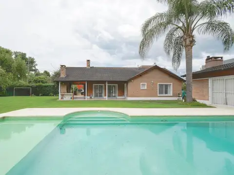 Casa en Venta en Barrio El Cazador, USD 228.000