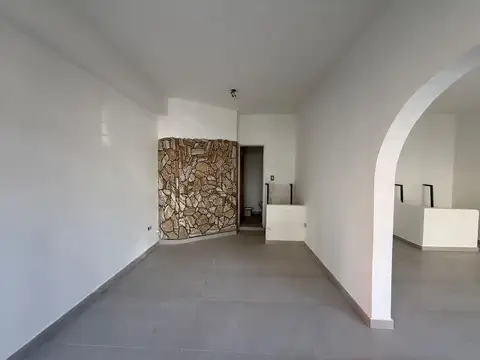 Local en Alquiler en San Fernando Vias  /  Centro, $ 800.000