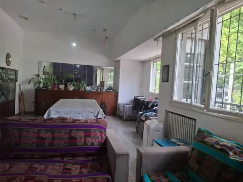 Depto Tipo Casa en Alquiler de 3 dormitorios