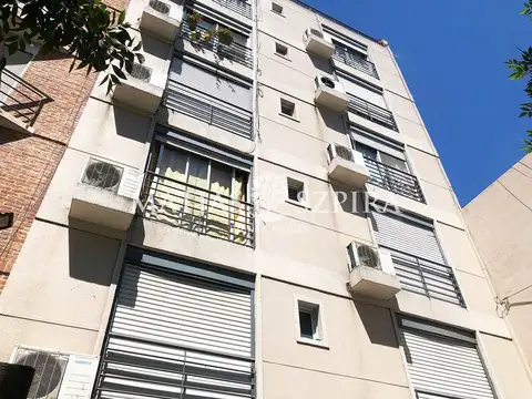 MONOAMBIENTE EN CASTELAR