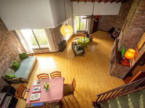 Casa 4 ambientes con 1 baño