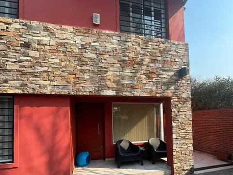 Casa en Venta en Luis Guillon, USD 155.000