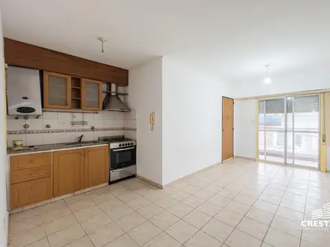 Venta - Departamento 2 con balcón al frente y terraza - La Sexta, Rosario.