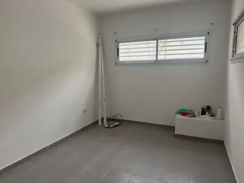 OFICINA CONSULTORIO EN VENTA LA PLATA
