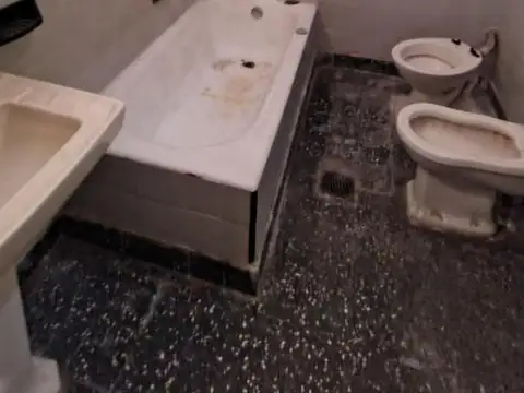 Casa 4 ambientes con 1 baño