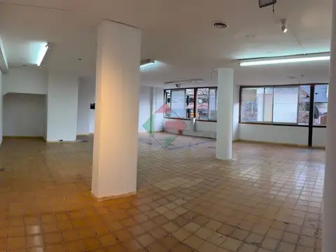 Local en Venta 50 años
