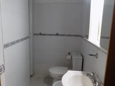 Avenida Eva Perón 10300