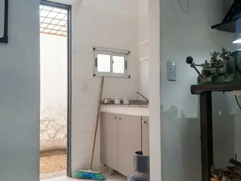 VENTA LOCAL - LAMADRID, DORREGO MENDOZA