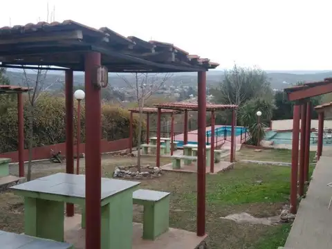 Casa en Venta con 4 cocheras