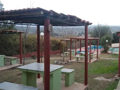 Casa en Venta con 4 cocheras