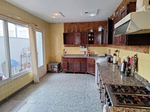 Depto Tipo Casa en Venta en Almagro, USD 190.000
