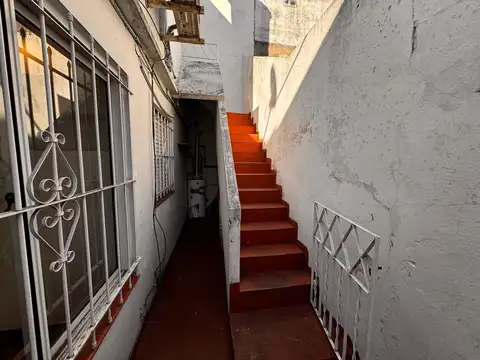 Casa en Alquiler con 1 cochera