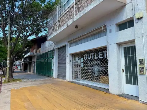 Ugarte al 2300