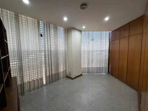 Avenida Mitre al 2400