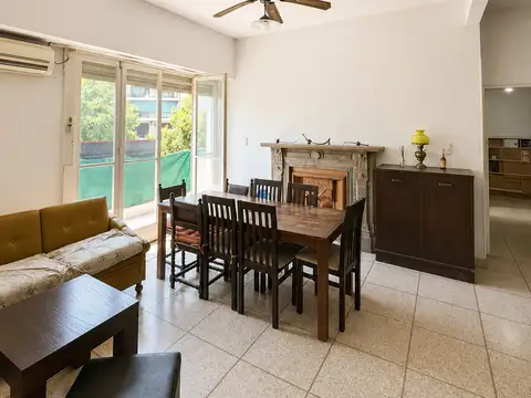 Venta Semipiso 4 ambientes con dependencia en Edificio Señorial - Barracas