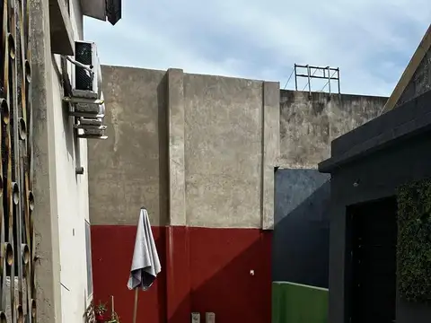Venta Casa Multifamiliar (8,66X20)-Coch-Tza-Parri