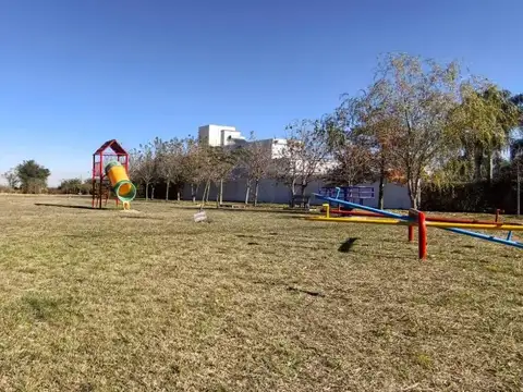 Terreno en Venta 40  mts Fondo