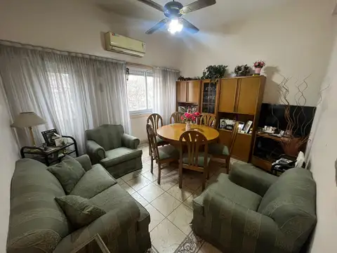 INTERESANTE DEPTO DE 3 AMB CON VISTA A LA AVENIDAD - INMEJORABLE UBICACION - IDEAL INVERSION PARA RENTA