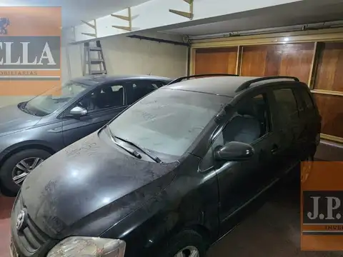 Casa 4 Amb c/ 2 Cocheras - 232 m² Edificados s/ Lote 305 m² - S.Justo (Ctro)