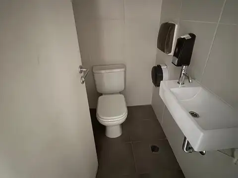 Local en Alquiler Via Púb.