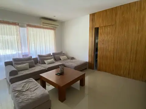 Casa en Venta en Septiembre, USD 360.000