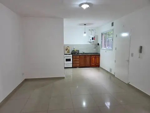 Depto Tipo Casa en Alquiler de Monoambiente